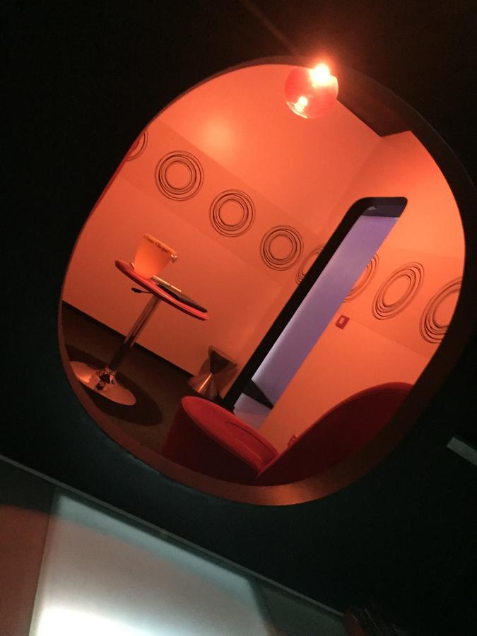 Bubble Lounge Hotel Hooglede Eksteriør bilde